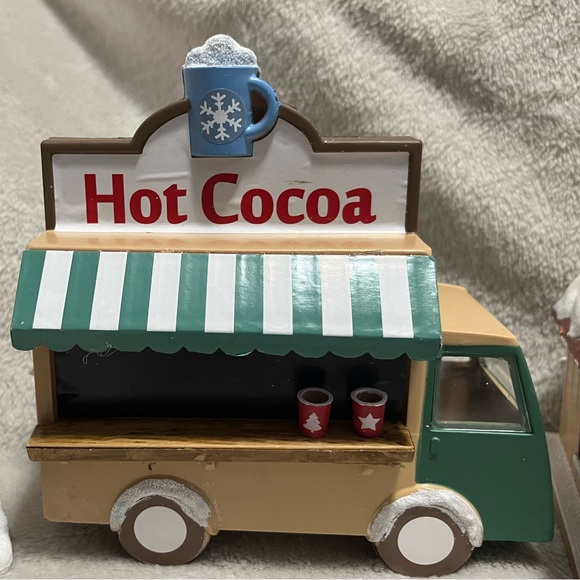 New 2025 Target Bullseye Playground Christmas Light Up Village Set - Picture 4 of 7